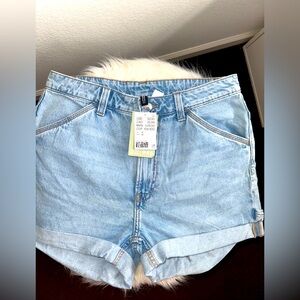NWT H&M Light Denim Blue High Waist Cargo Shorts Size 10